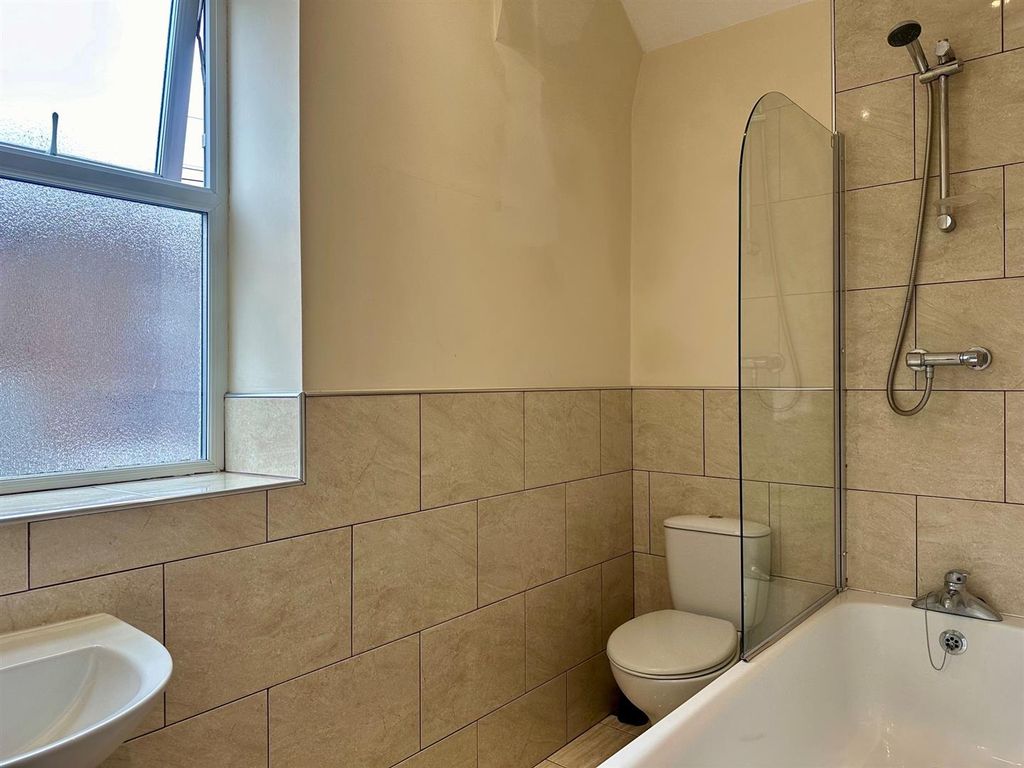 Additional image 13 of 5 bed shared accommodation to rentHolmwood Grove, West Jesmond, Jesmond, Upon Tyne NE2