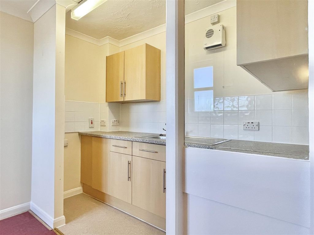 Additional image 8 of 1 bed flat for saleRetirement Home, Weymouth DT4