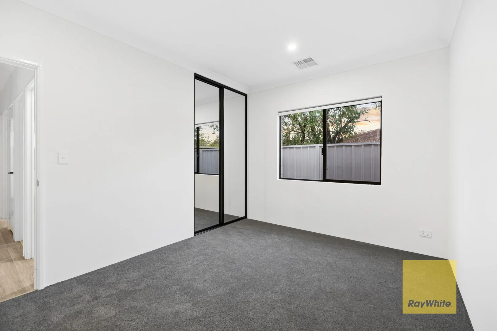 Additional image 22 of 5 - 5A Sampson Close, Kalamunda WA 6076
