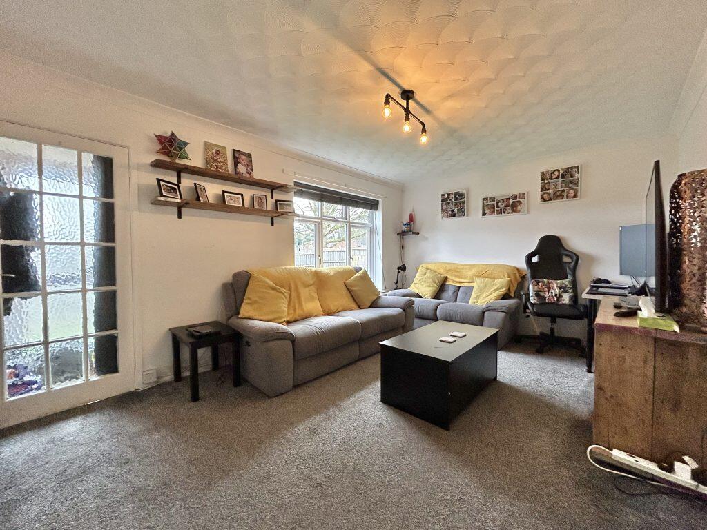 Lime Tree Avenue, Yeovil, Somerset, BA20 photo 2