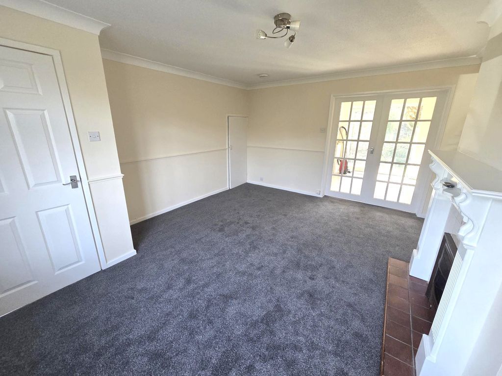 Additional image 2 of 3 bed semi-detached house to rentPen Y Cae, Caerphilly CF83