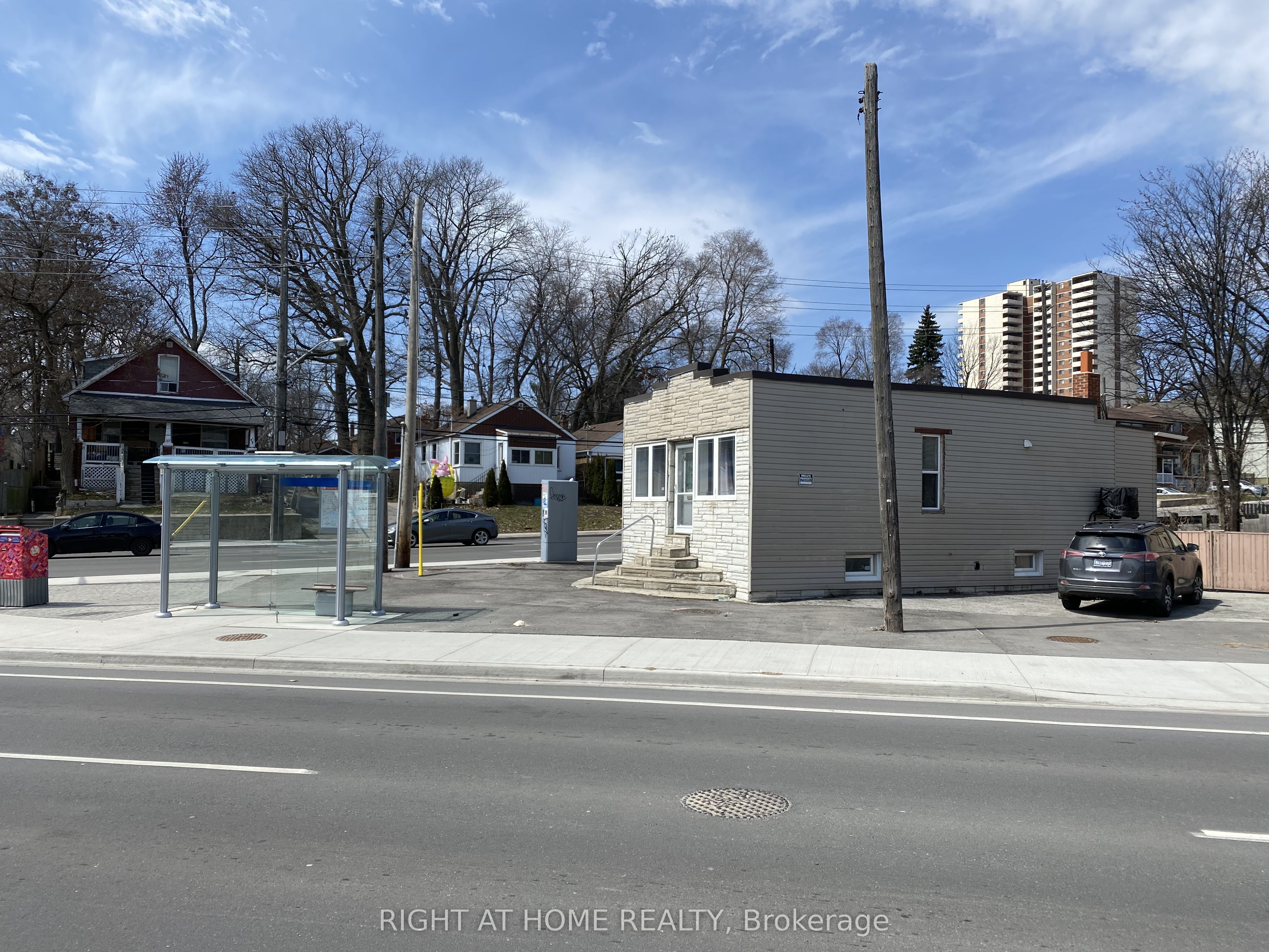 Unit 2-Unit 2, 104 Danforth Road N, Toronto, ON, M1L 3W7 photo 4