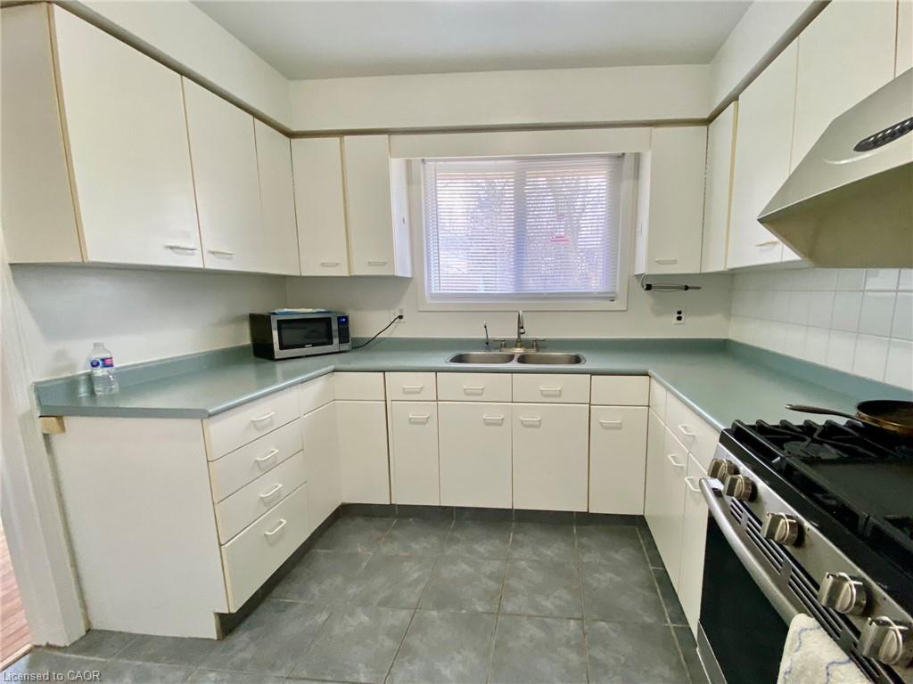 Additional image 2 of 109 Moccasin Drive, Waterloo, ON, N2L 4C2