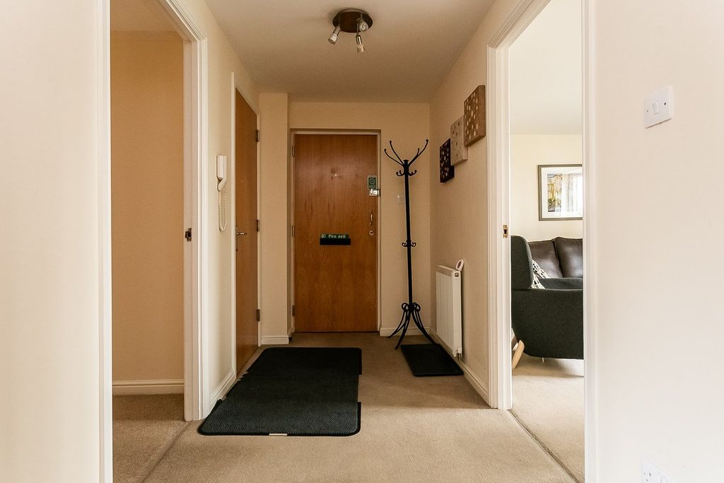 Additional image 16 of 2 bed flat for saleAllanfield Place, Edinburgh EH7