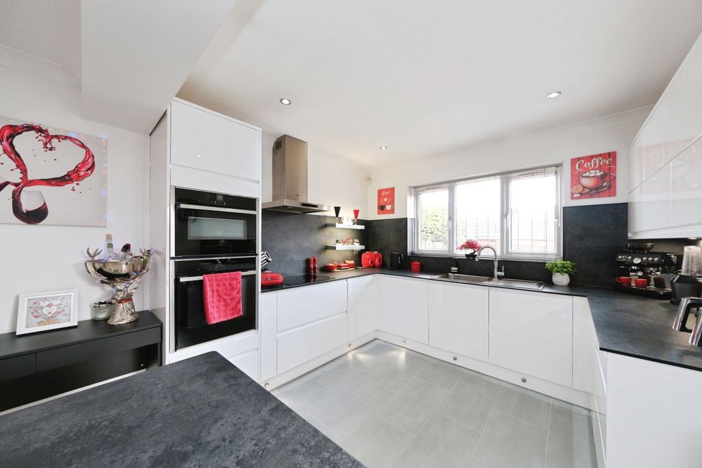 Additional image 6 of 3 bed detached house for saleRosings Court, Sutton-In-Ashfield NG17