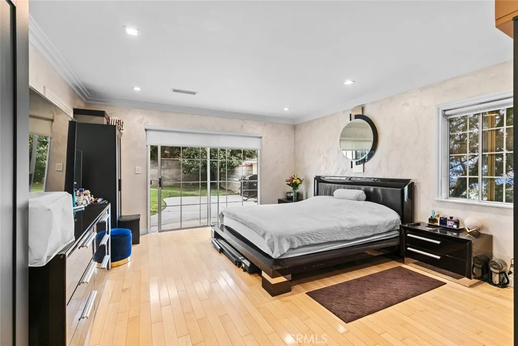 Additional image 78 of 2640 N Keystone Street, Burbank, CA 91504