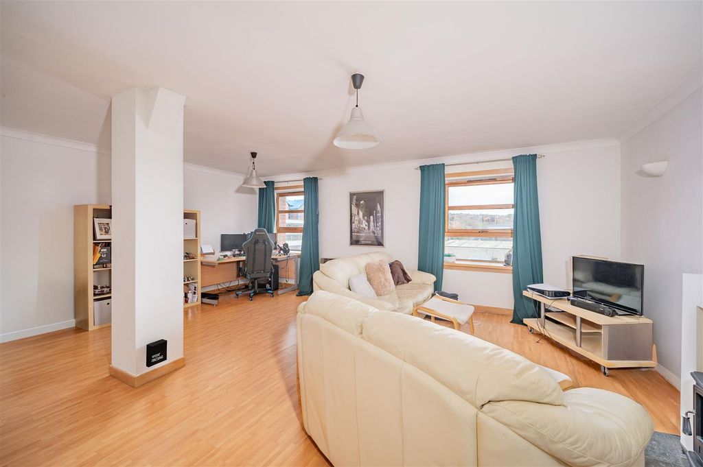 Additional image 4 of 2 bed flat for saleTrades Lane, Dundee DD1