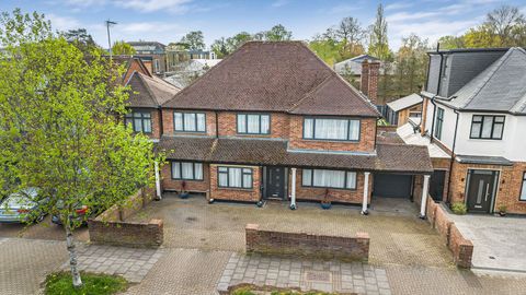Dalkeith Grove, Stanmore HA7