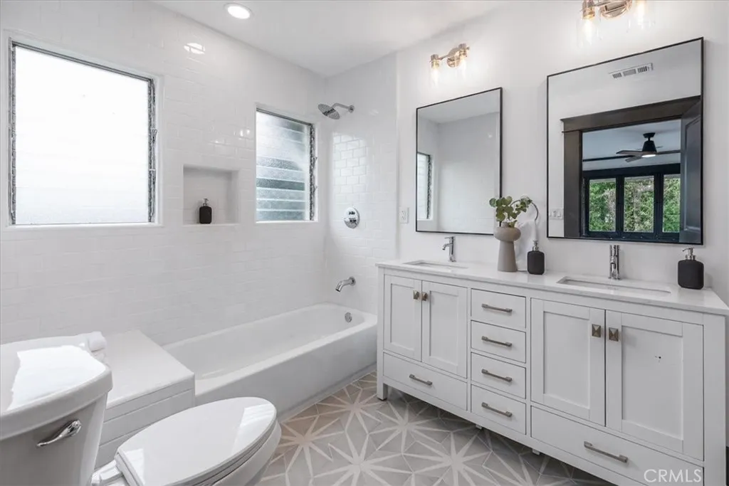 Additional image 24 of 2274 W 21st Street, Los Angeles, CA 90018
