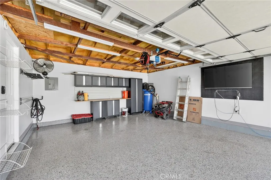 Additional image 133 of 3210 E Janice Street, Long Beach, CA 90805