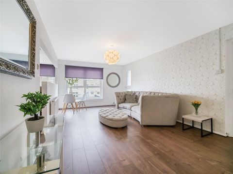 Dundasvale Court, Glasgow, Glasgow City G4