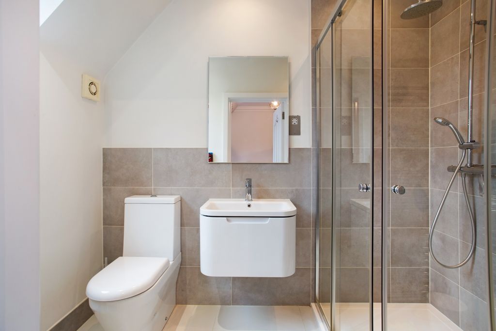 Additional image 12 of 5 bed detached house to rentHanyards Lane, Cuffley, Potters Bar EN6