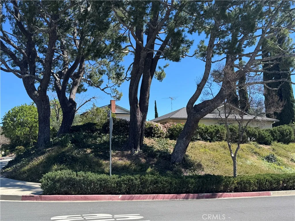 17068 Westbury Dr, Granada Hills, CA 91344
