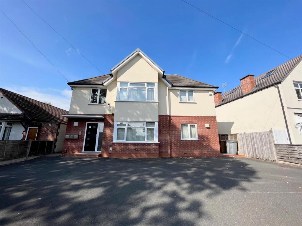 Haslucks Green Road, Shirley, Solihull