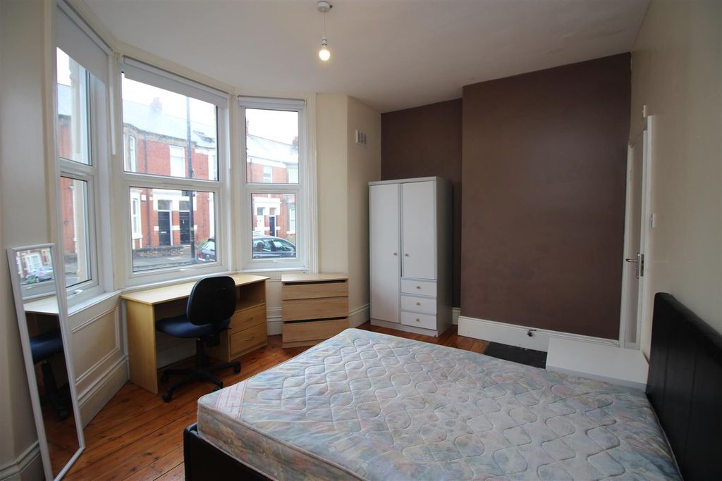 3 bed shared accommodation to rentShortridge Terrace, Jesmond, Newcastle Upon Tyne NE2 photo 4