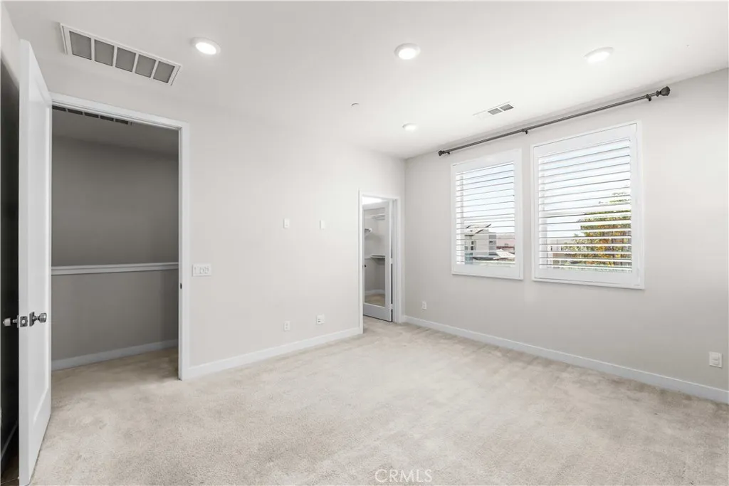 Additional image 25 of 236 keeper, Irvine, CA 92618