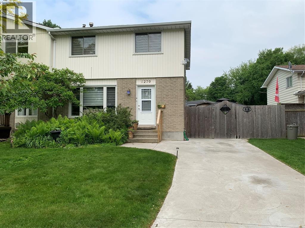 1279 Willa Drive, Sarnia, ON, N7S4S8