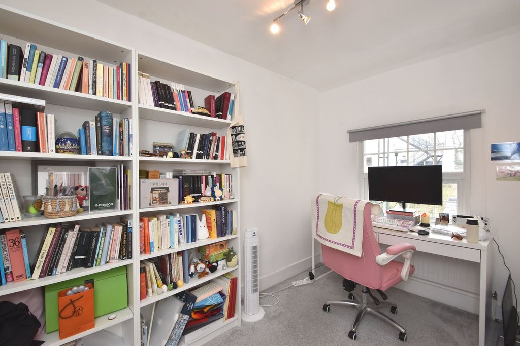 Additional image 10 of 2 bed terraced house for saleBeech Road, Weybridge KT13