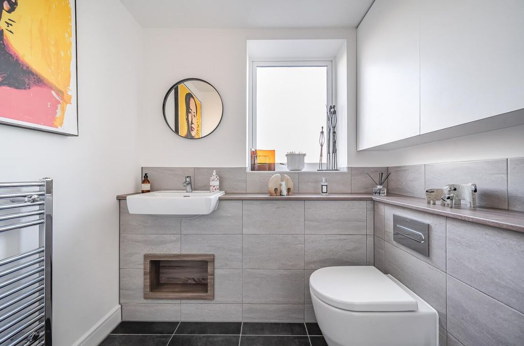 Additional image 16 of 2 bed flat for saleHenry Darlot Drive, London NW7