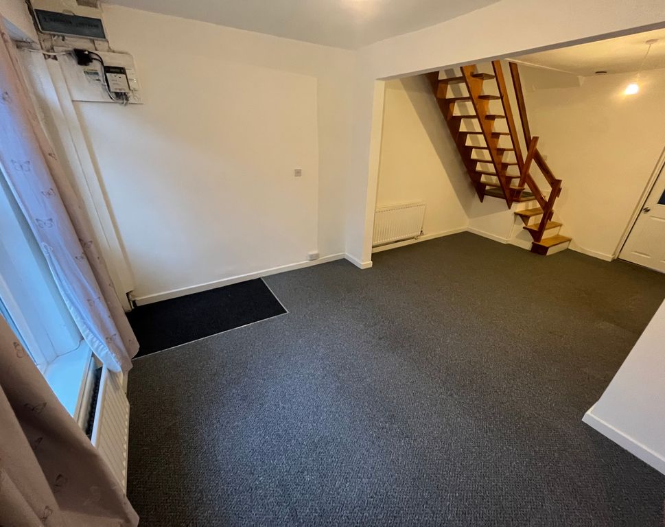 Additional image 3 of 2 bed property to rentCambria Street, Pontypool NP4