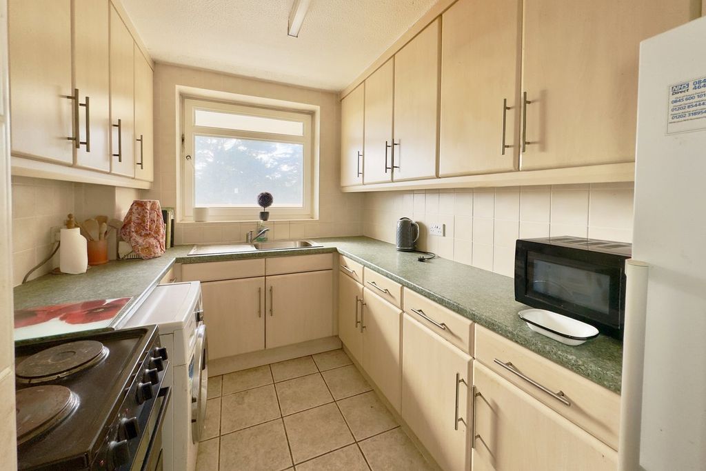 Additional image 6 of 3 bed flat for saleManor Road, East Cliff, Bournemouth BH1