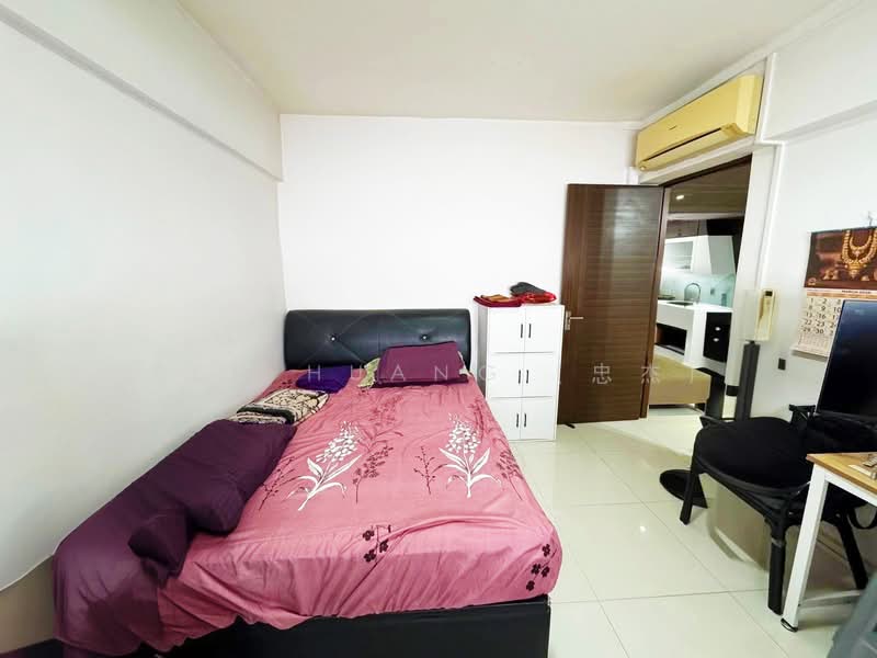 Potong Pasir photo 5