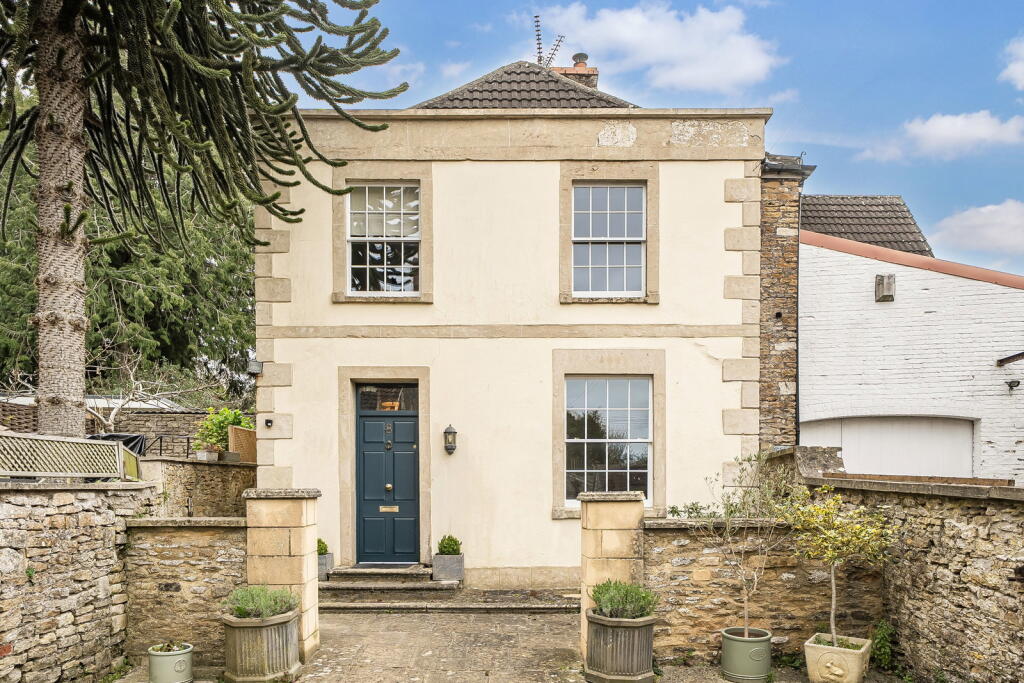 The Manse, Bath Road, Beckington BA11 6SW