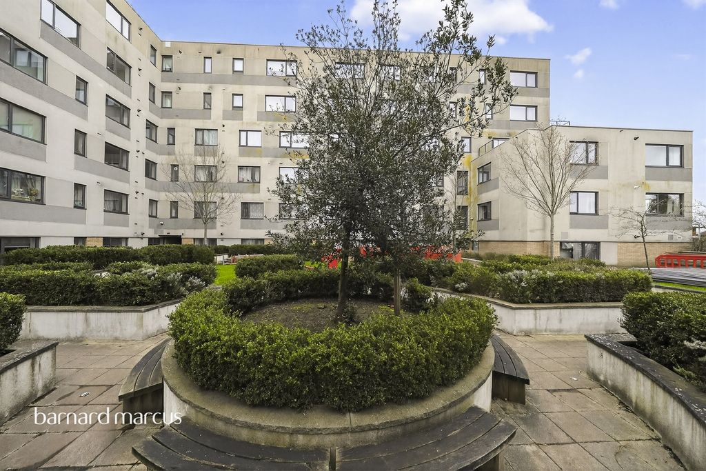 Additional image 10 of 3 bed flat for saleTown Lane, Stanwell, Staines-Upon-Thames TW19