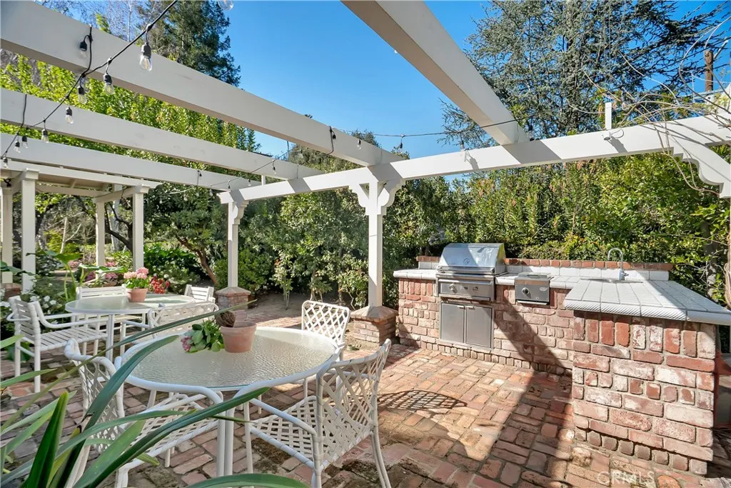 Additional image 28 of 17420 Rancho St, Encino, CA 91316