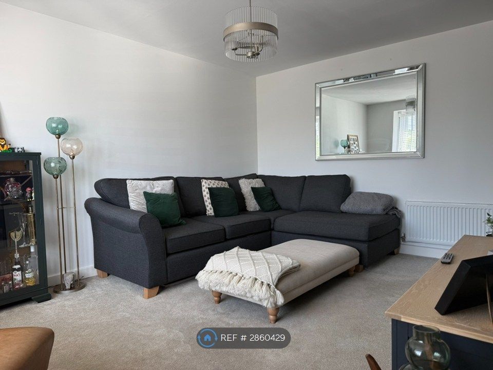Additional image 3 of 4 bed detached house to rentYardley Way, Bishops Tachbrook, Leamington Spa CV33