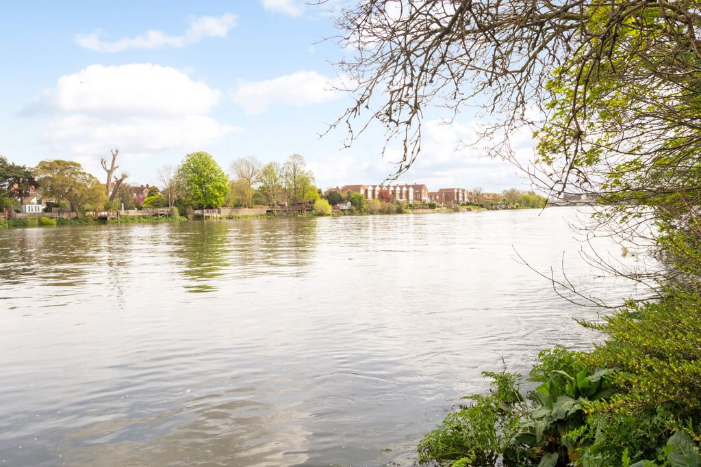 Additional image 18 of 1 bed flat for sale40 Melliss Avenue, Richmond TW9