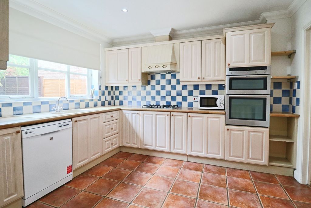 Additional image 11 of 4 bed detached house to rentColtsfoot Crescent, Bury St. Edmunds IP32