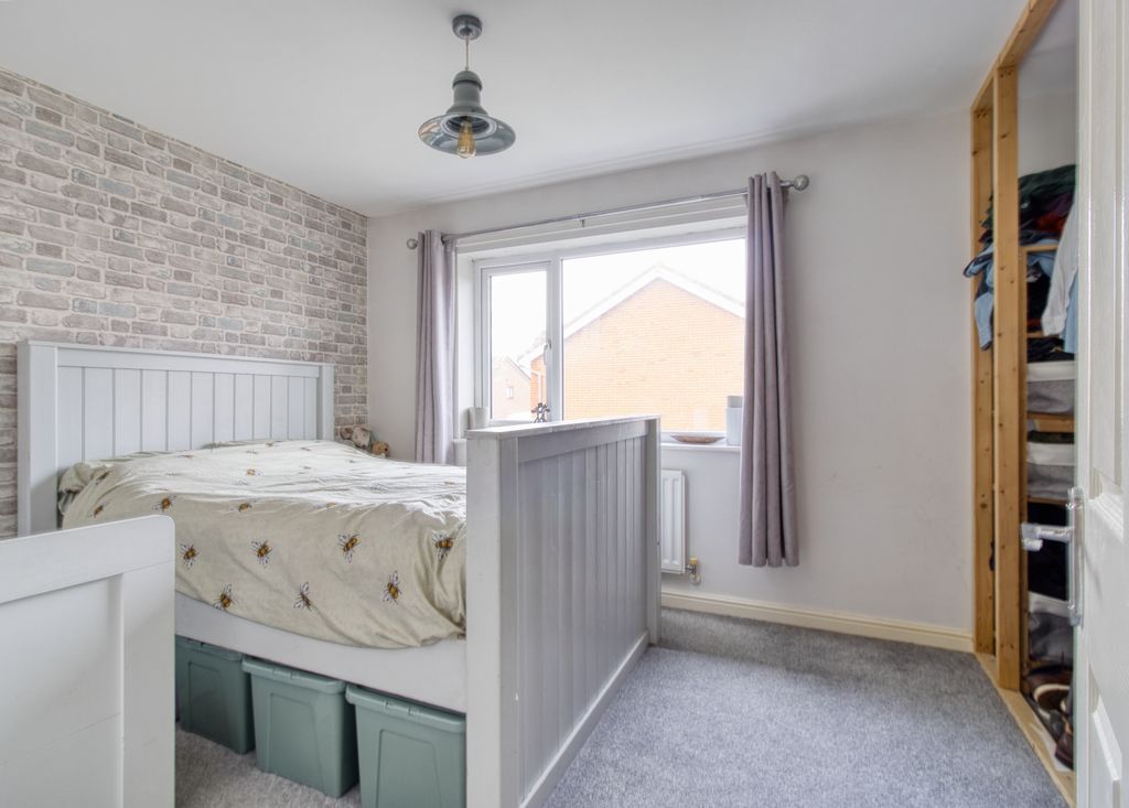 Additional image 6 of 2 bed terraced house for saleHawfinch Close, Covingham SN3