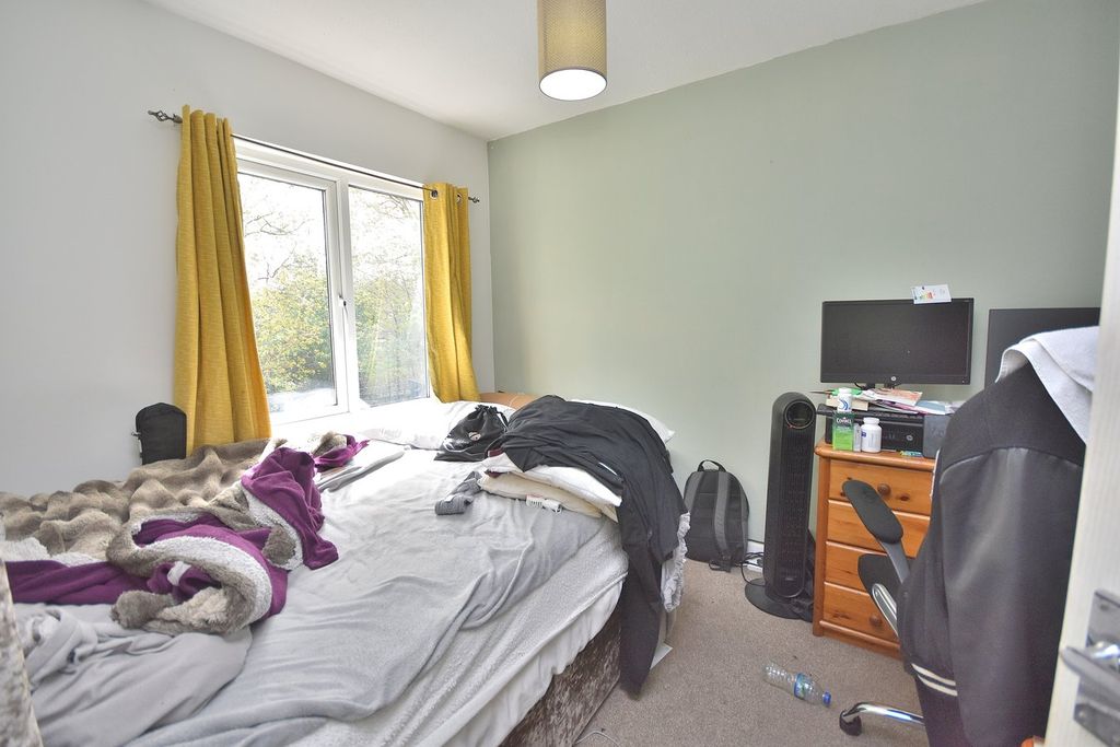 Additional image 6 of 3 bed semi-detached house to rentRaisins Field Close, Northampton NN3