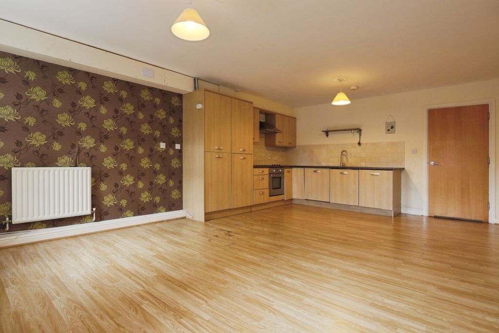 Additional image 4 of 2 bed flat for saleKings Court, 71-76 Wright Street, Hull HU2