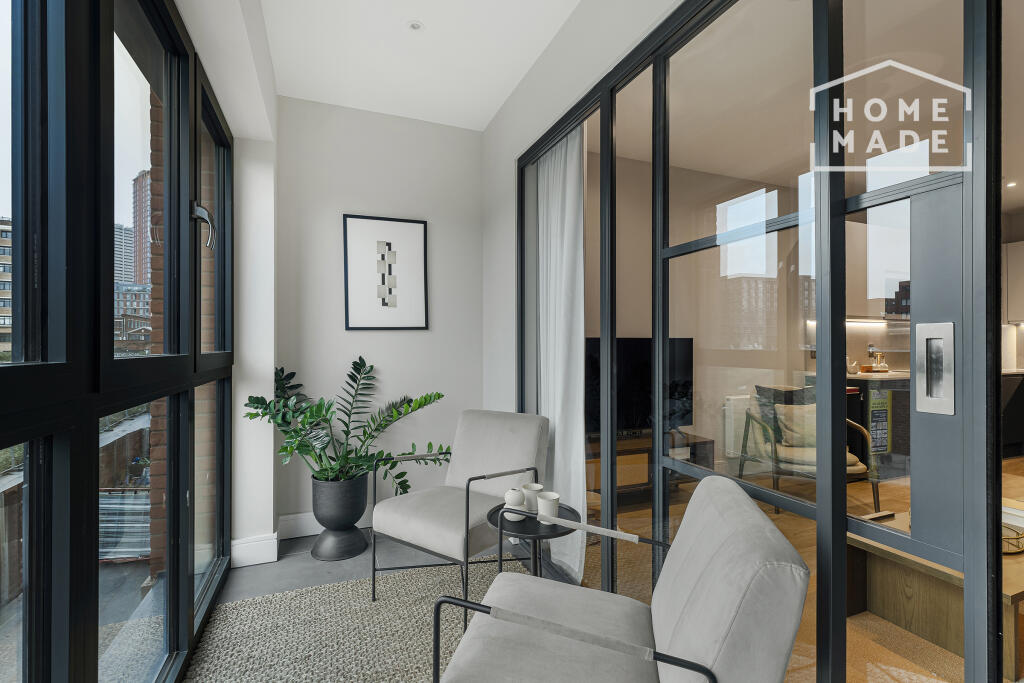 Enclave, Birmingham City, B5 photo 5