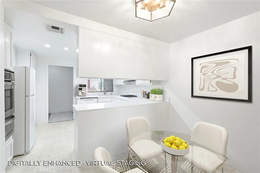 Additional image 8 of 7625 Reseda Blvd Unit 202, Reseda, CA 91335