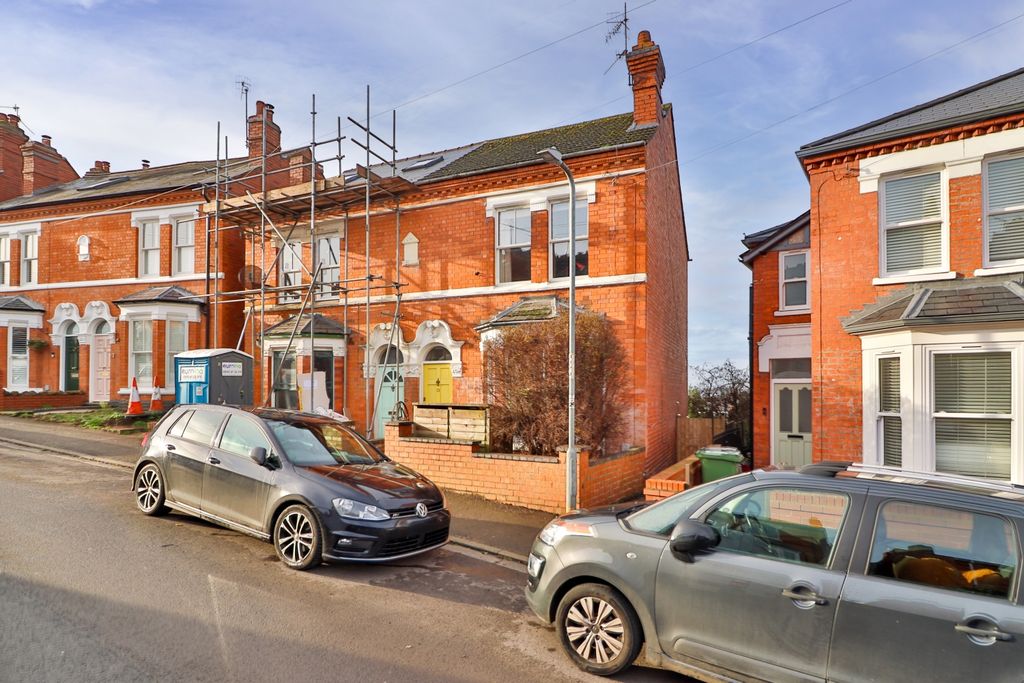 3 bed terraced house to rentWoolhope Road, Worcester WR5