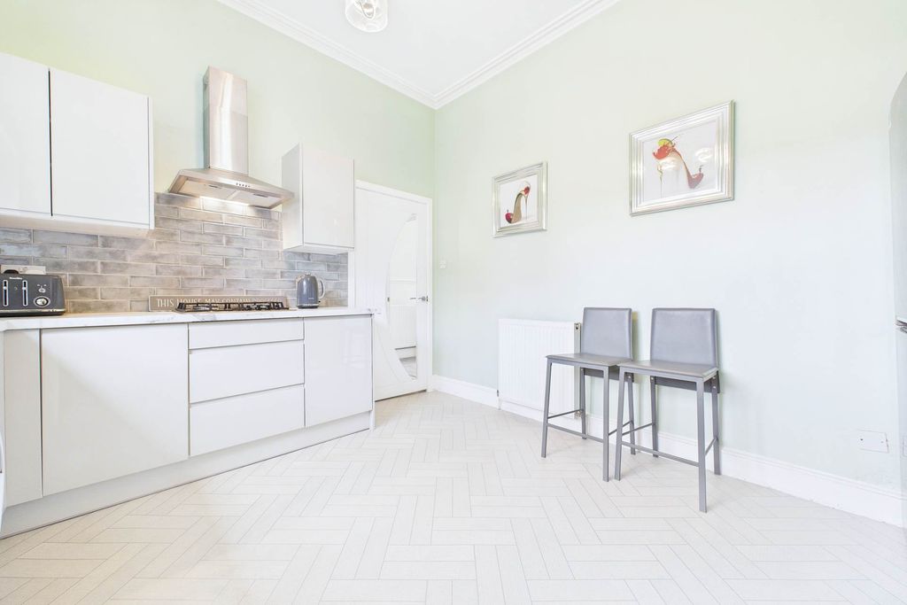 Additional image 8 of 3 bed flat for saleBloomgate, Lanark ML11