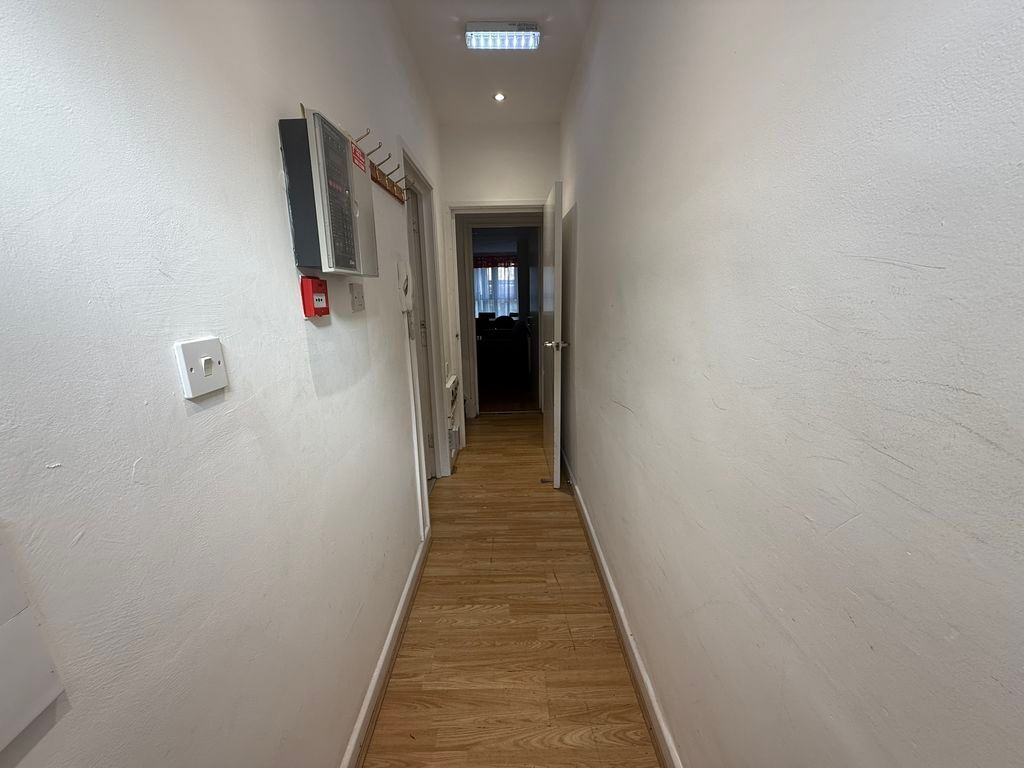 6 bed shared accommodation to rentFrederick Grove, Nottingham NG7 photo 3