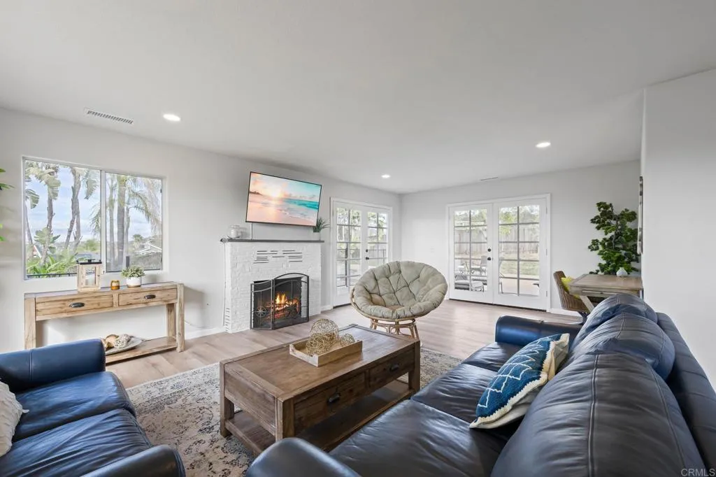 Additional image 11 of 330 Skyline Dr, Vista, CA 92084