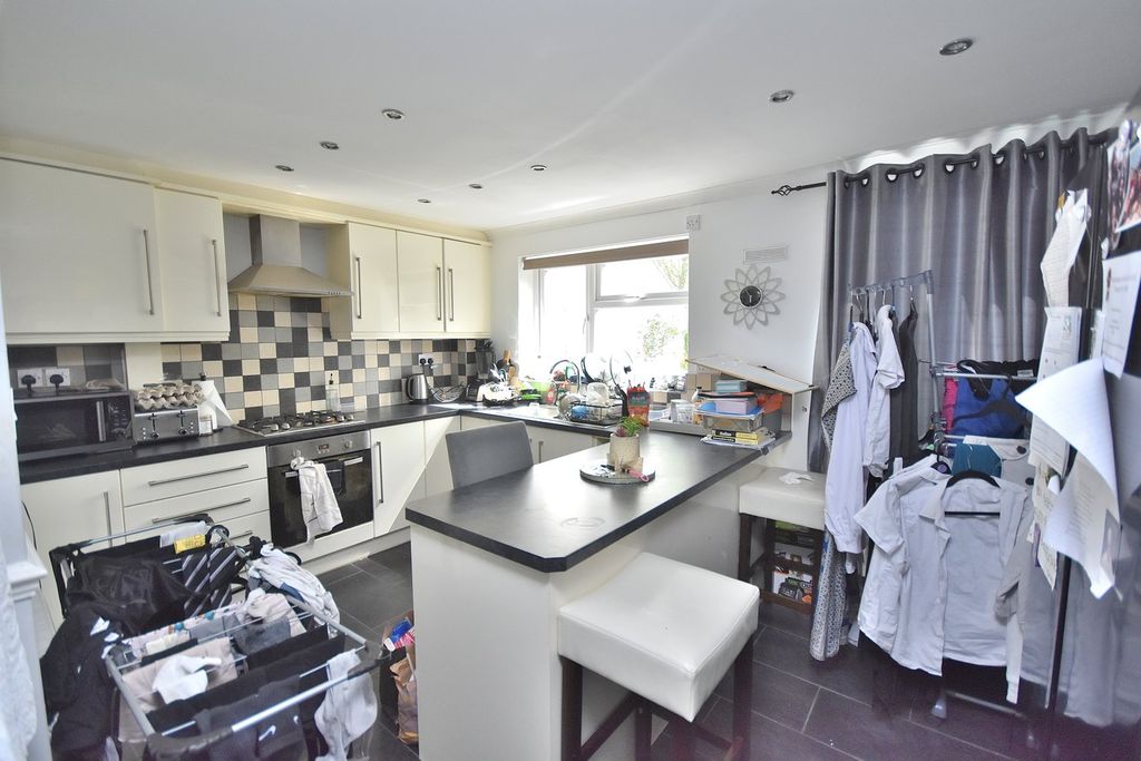 Additional image 4 of 3 bed semi-detached house to rentRaisins Field Close, Northampton NN3