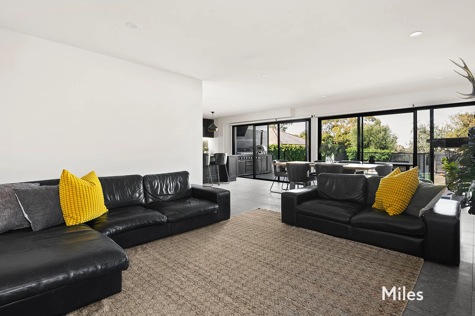 Additional image 5 of 228 Waiora Road, Rosanna VIC 3084