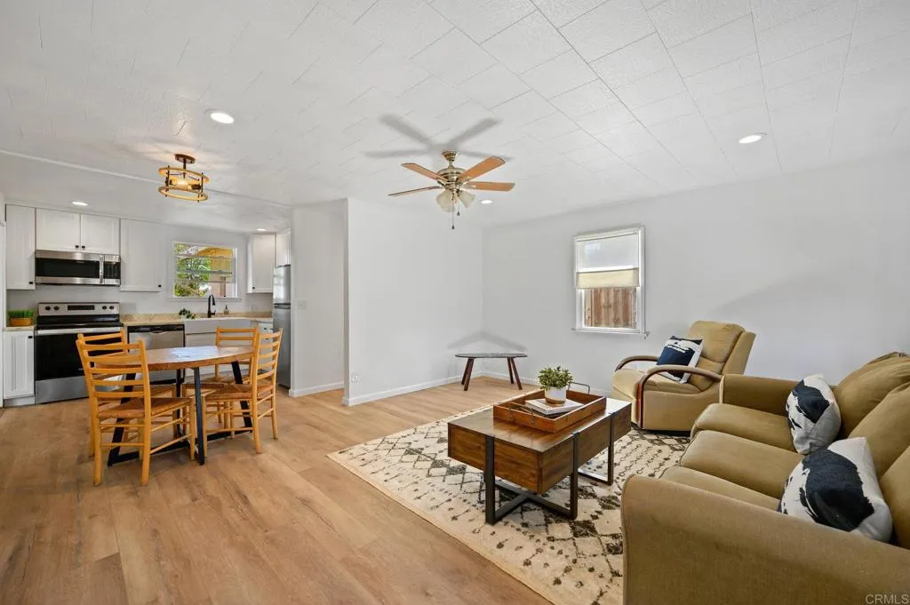 Additional image 100 of 330 Skyline Dr, Vista, CA 92084