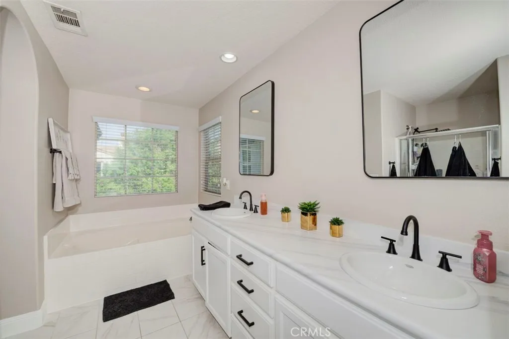 Additional image 41 of 483 Klamath Ct, Corona, CA 92880