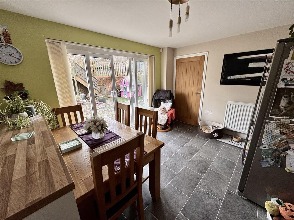Additional image 6 of 4 bed detached house for saleClos Maes Rhedyn, Gorslas, Llanelli SA14