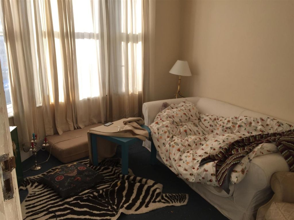 Additional image 3 of 4 bed terraced house to rentPrinces Crescent, Brighton BN2