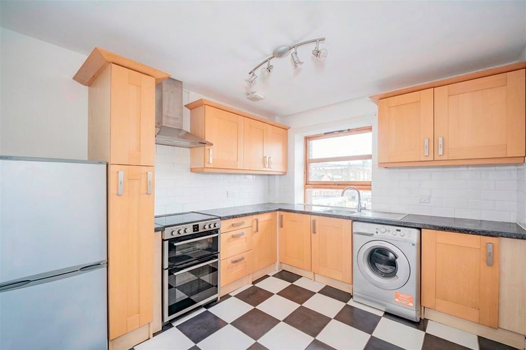 Additional image 6 of 2 bed flat for saleTrades Lane, Dundee DD1