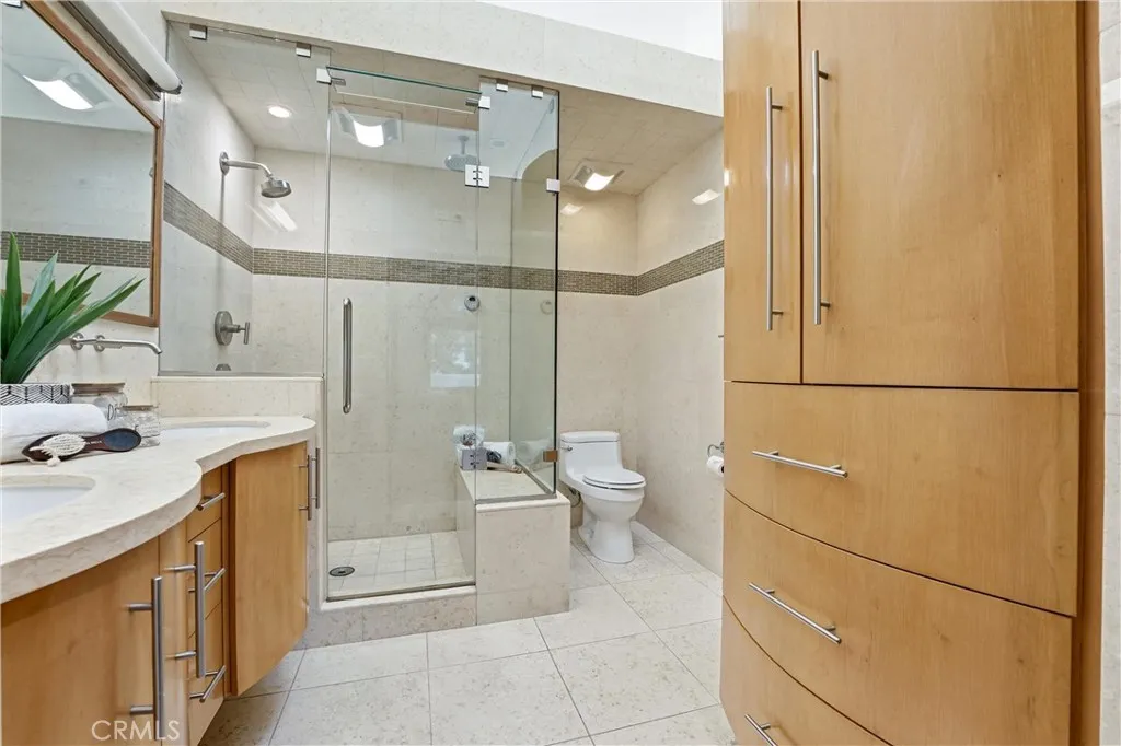Additional image 25 of 19401 Sunray Lane Unit 204, Huntington Beach, CA 92648