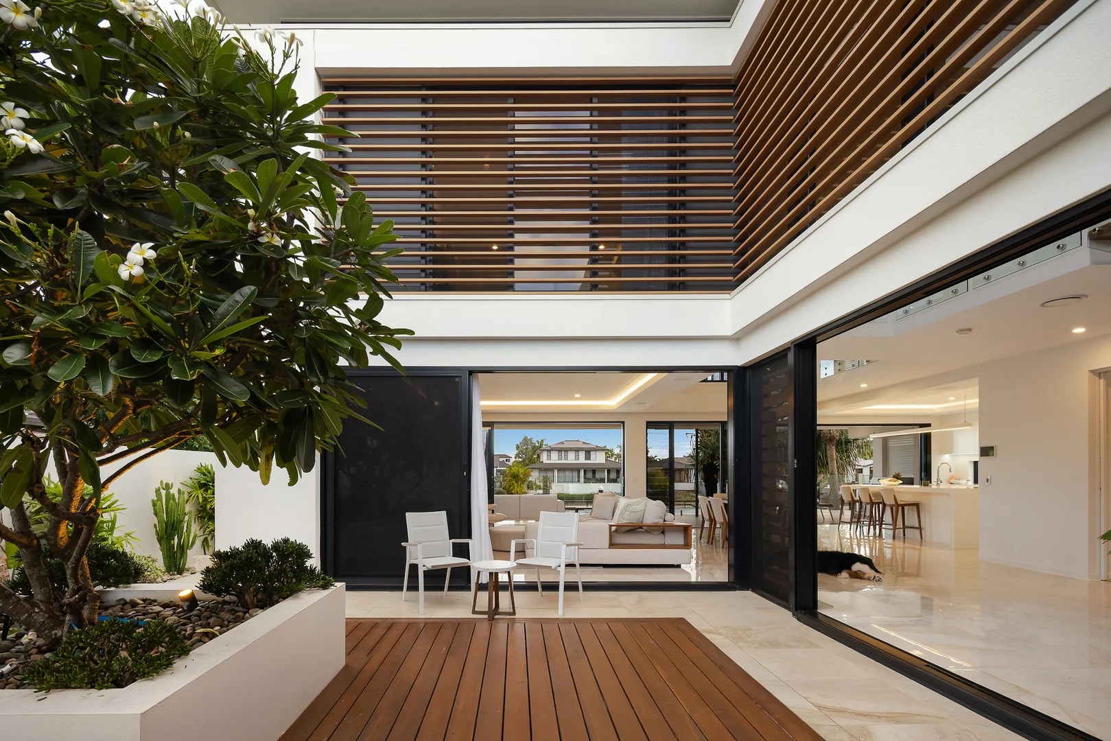 Additional image 23 of 10 Coobowie Street, Broadbeach Waters QLD 4218